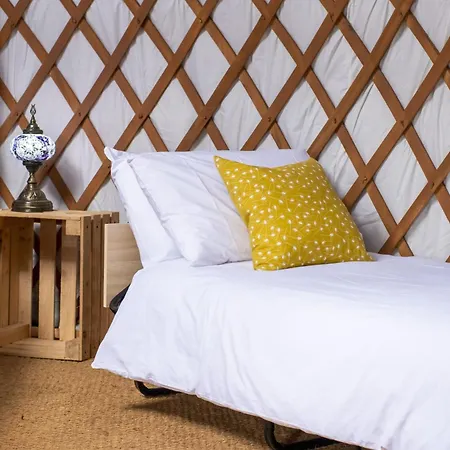 Kestrel Yurt * Bainbridge